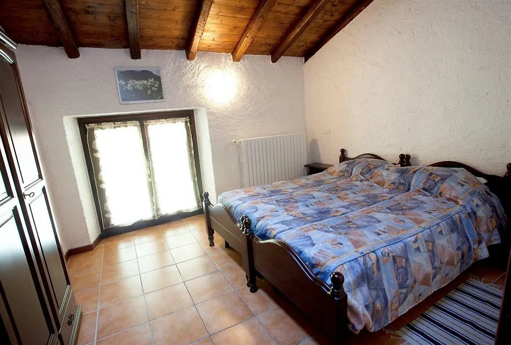 A Pousada Rifugio Alpetto Di Torno Sormano